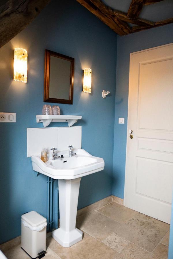 Jan'S Place In Burgundy Ecuelles  ภายนอก รูปภาพ