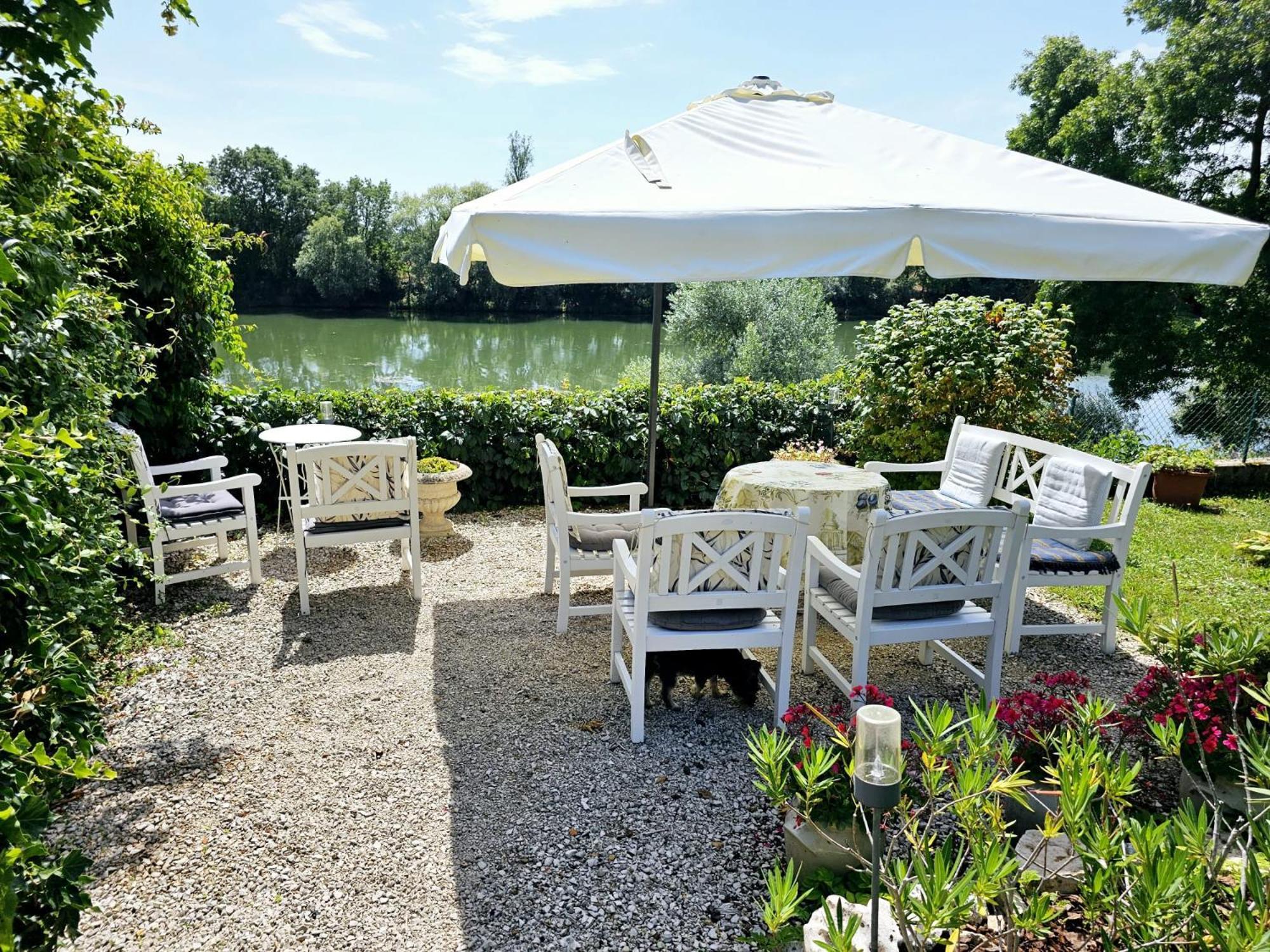 Jan'S Place In Burgundy Ecuelles  ภายนอก รูปภาพ